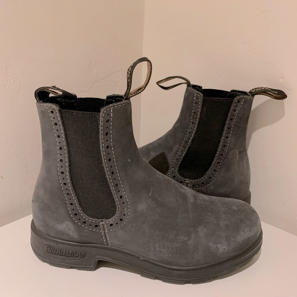 Blundstone rustic black boots